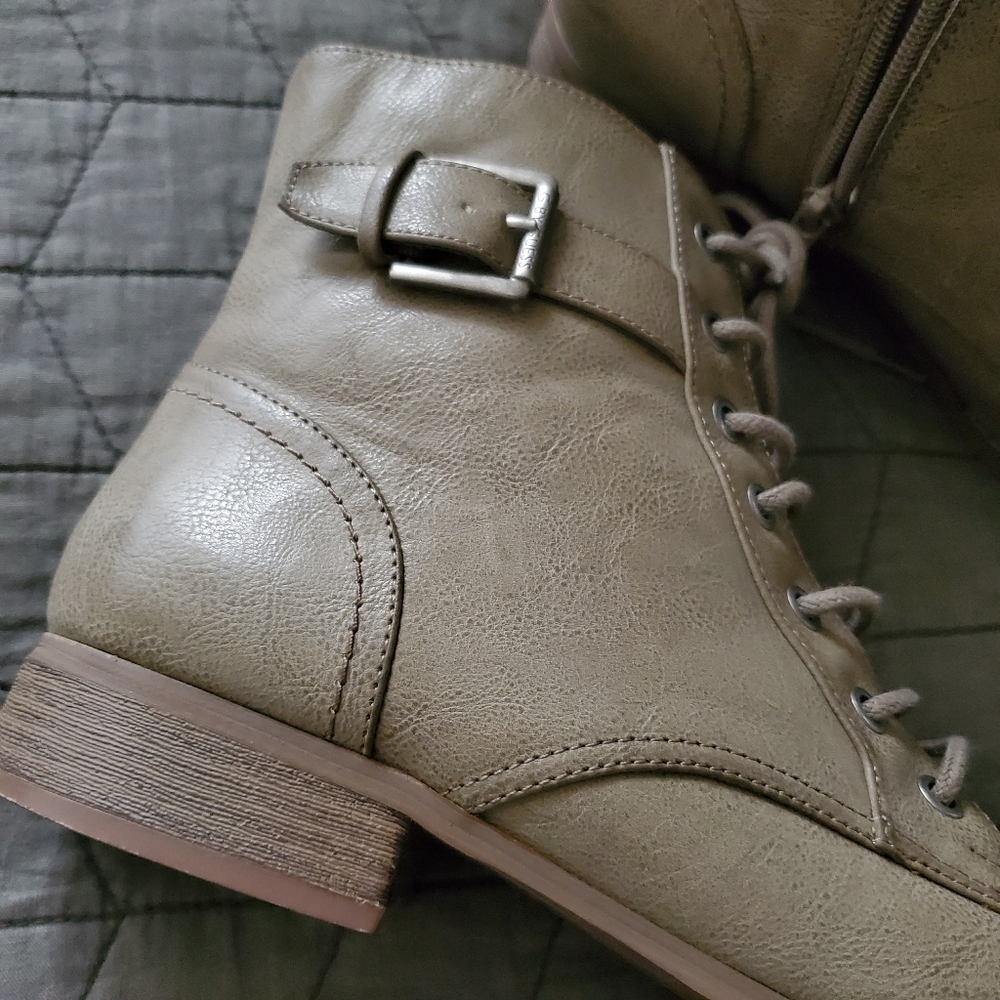GUESS Combat boots - Picture 3 of 8